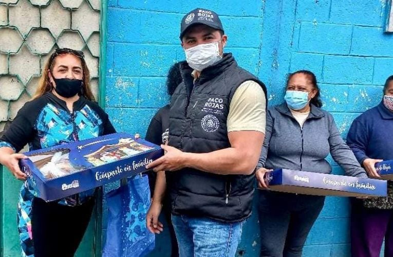 Líderes de comunidades reciben roscas de parte de Paco Rojas