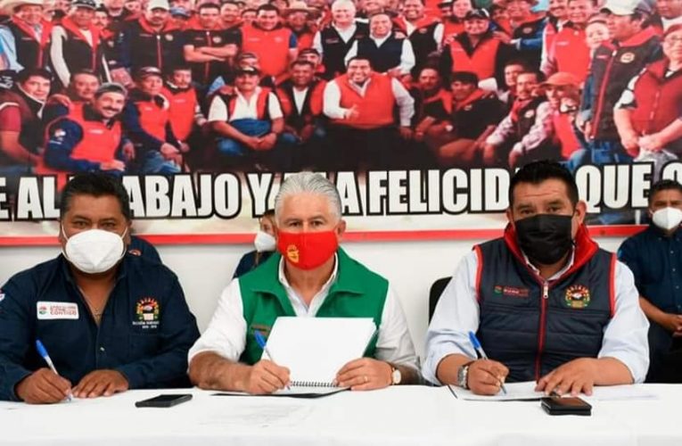 Celebran SUTEYM y gobierno de Huehuetoca firma de Convenio de Sueldo y Prestaciones 2022