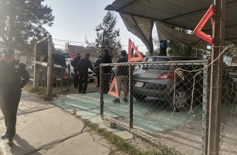 Localizan y recuperan auto robado en lote de Teoloyucan