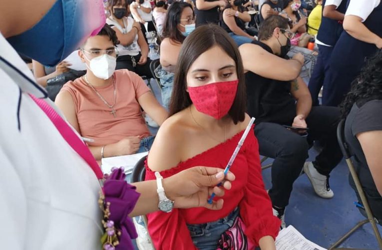 Más de 72 mil dosis de refuerzo se aplicaron a personas de 18 a 29 años en Cuautitlán Izcalli