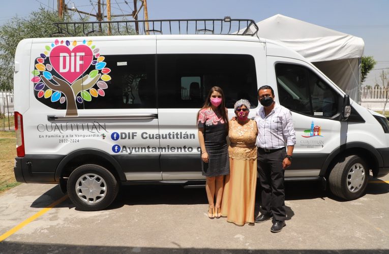 Reconocen a adultos mayores en Festival de Primavera en Cuautitlán