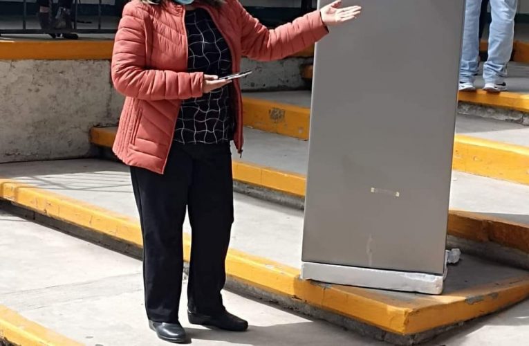 Entrega Paco Rojas infraestructura a escuelas de San Martín Tepetlixpan y Sta Ma Gpe las Torres