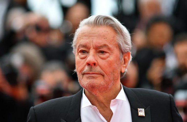 El otrora galán de cine Alain Delon pidió el suicidio asistido