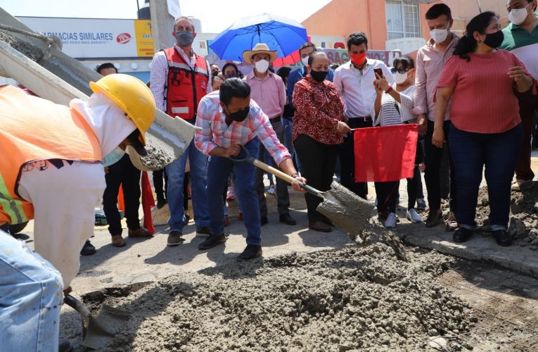 Alcalde de Cuautitlán pone en marcha y supervisa obras de mejoramiento vial e imagen urbana