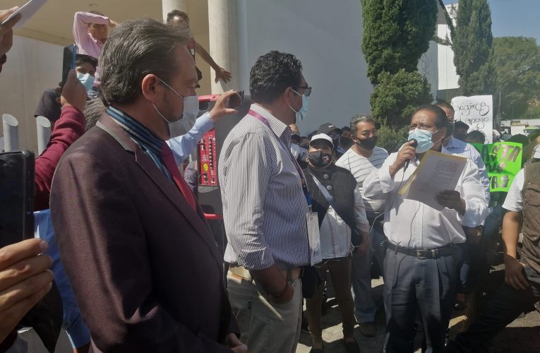 Tianguistas de Atizapán rechazan extorsiones e intimidación de FTM y reciben apoyo de la presidencia municipal
