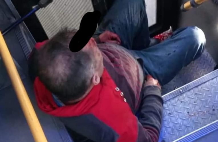 Hieren y golpean a pasajero durante asalto a un camión en la lateral de la México-Querétaro