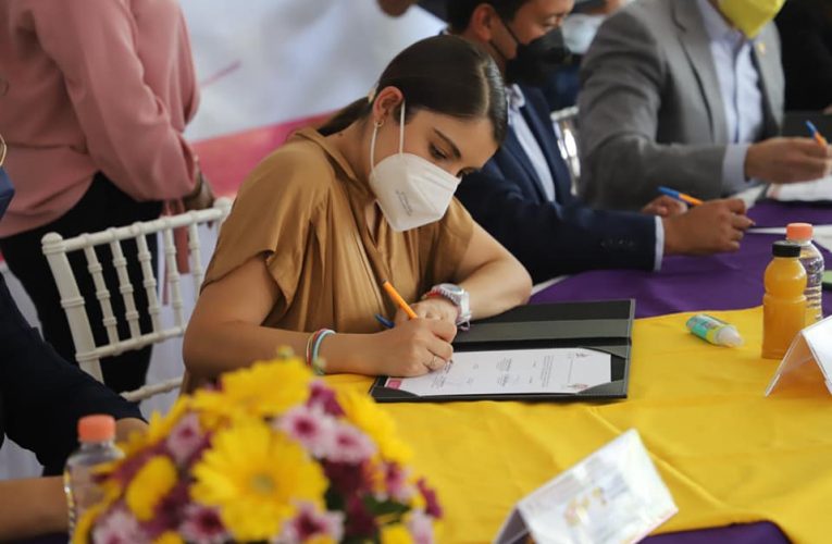 Firma DIF Cuautitlán convenio de colaboración con Teletón